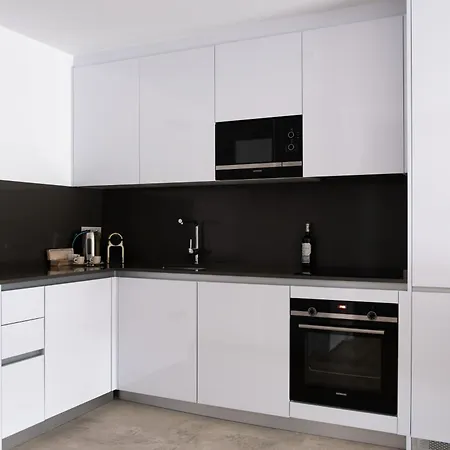 Urban Sky Apartment *